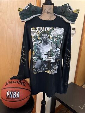 NWOT Vintage NIKE AIR black Jordan Flight Jumpman graphic shirt. Size Large.